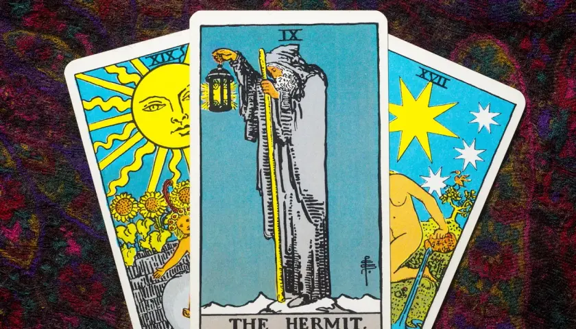 Karty tarot: Pustelnik, Słońce i Gwiazda. Czy to tarot tak, czy tarot nie?